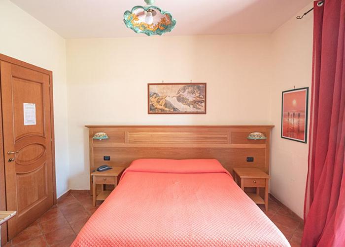 Hotel Sottovento Sant'Egidio del Monte Albino Exterior photo