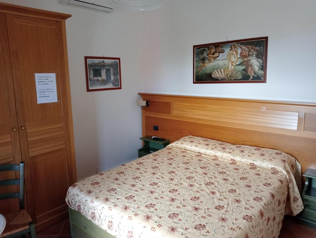 Hotel Sottovento Sant'Egidio del Monte Albino Exterior photo
