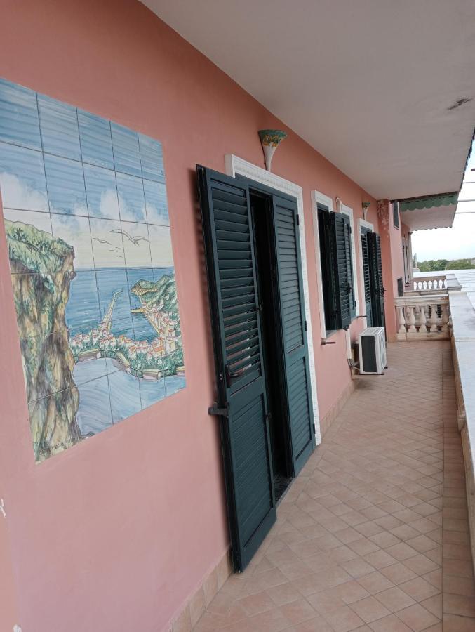 Hotel Sottovento Sant'Egidio del Monte Albino Exterior photo