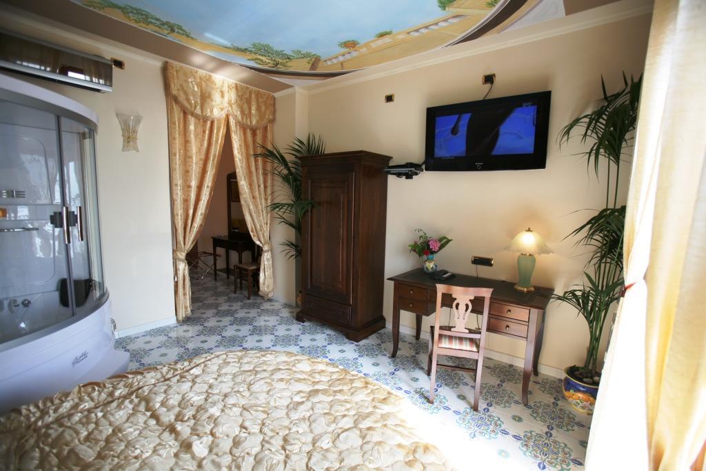 Hotel Sottovento Sant'Egidio del Monte Albino Exterior photo